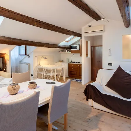 Apartment Lovely